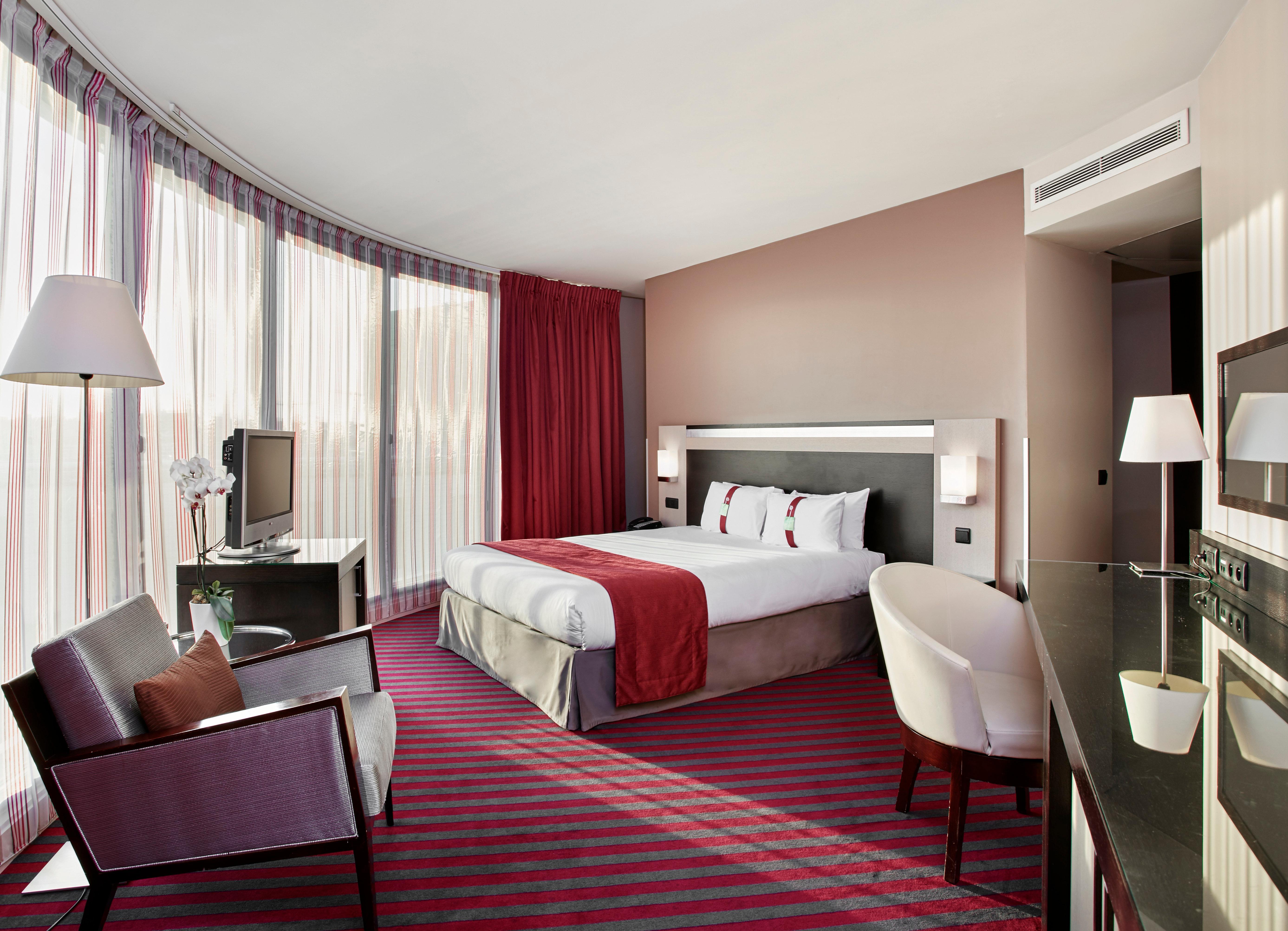 Voco Paris - Porte De Clichy By Ihg Exterior foto